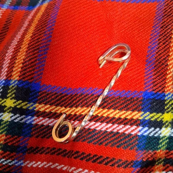 Smiths Bermuda Kilt Youth Size 4 Red Royal Stewart Tartan Traditional England - Picture 10 of 16